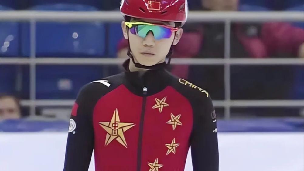 短道速滑|中国短道速滑世界冠军人设崩塌，引诱女粉丝爆照，三观不正！