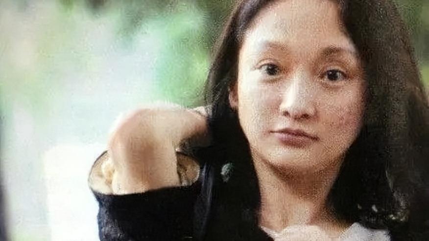 痘痘|浓妆都盖不住，再靓的女星皮肤一差，都这么吓人