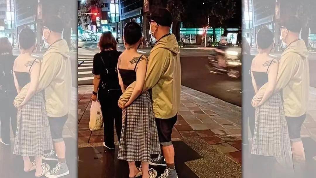 高小琴|大S具俊晔深夜逛街！穿吊带满身纹身欣赏不来，二婚比头婚玩得开
