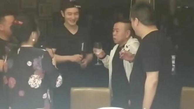 潘长江|老艺术家潘长江怒斥：娱乐圈没啥好人，除了黄晓明没一个人来看我