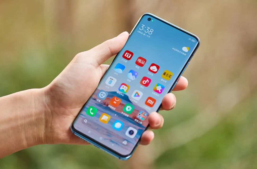 硬盘|买手机不能吝啬,2022年最值得入手的3款旗舰,几乎都是零差评