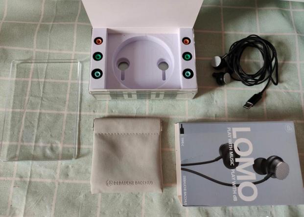 耳机|出乎意料的精致——分贝乐猫Lomo耳机