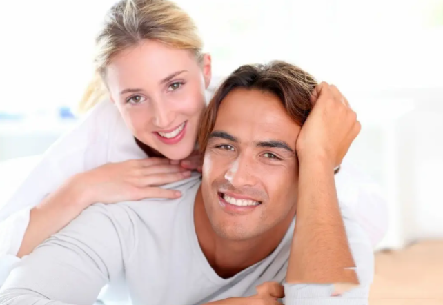 在爱情,婚姻的舞台上,始终有演不完的人间悲喜剧