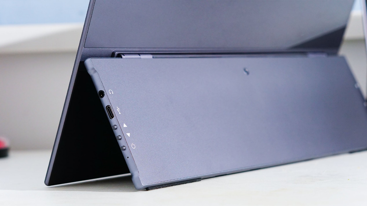 |雕塑家MU156LO2便携显示器:不一样的4K高素质画面