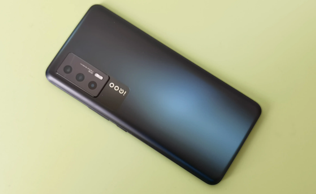 高通骁龙|被“严重低估”的3款骁龙870旗舰，性价比出众，它们才是真的香！