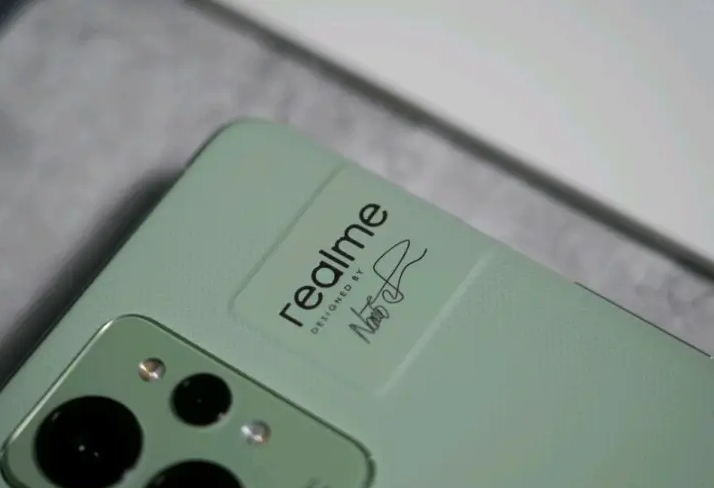 华硕|直屏旗舰即将上市，新骁龙8+150W快充，供不喜欢曲面屏的用户选择