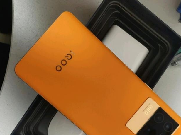 一加科技|一加ACE和iQOONEO6相比较，该如何选择？