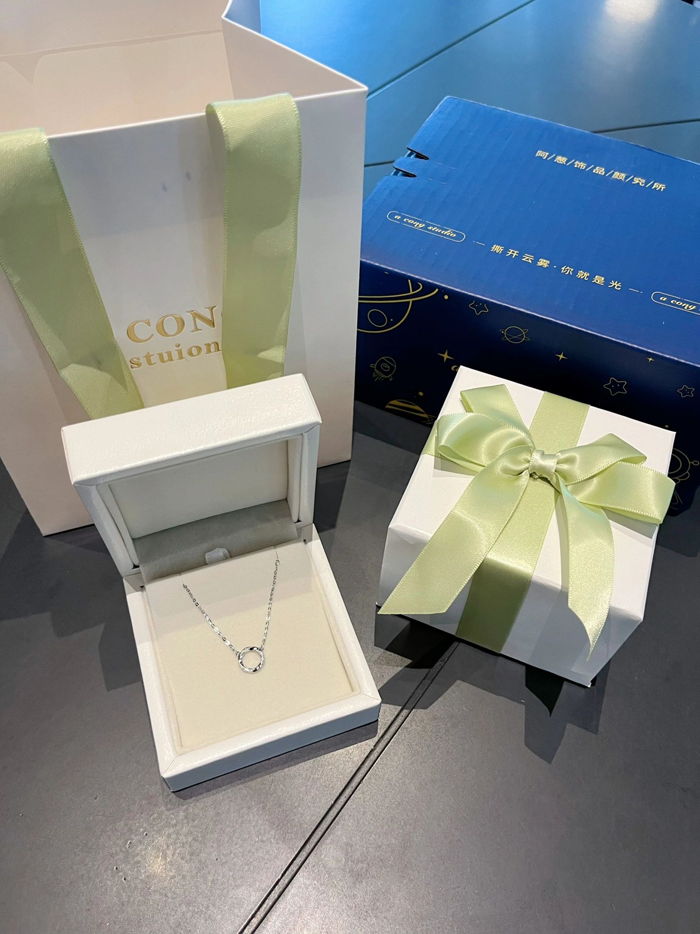 名字藏在项链#生日礼物送什么好#