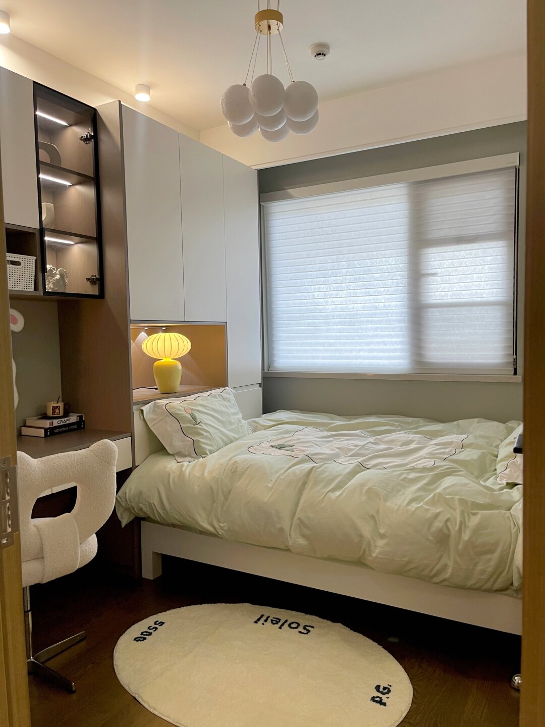 7㎡榻榻米 是书房也是卧室
嗨大家好我是辣辣xi
又是分享我家功能最强大的榻榻米