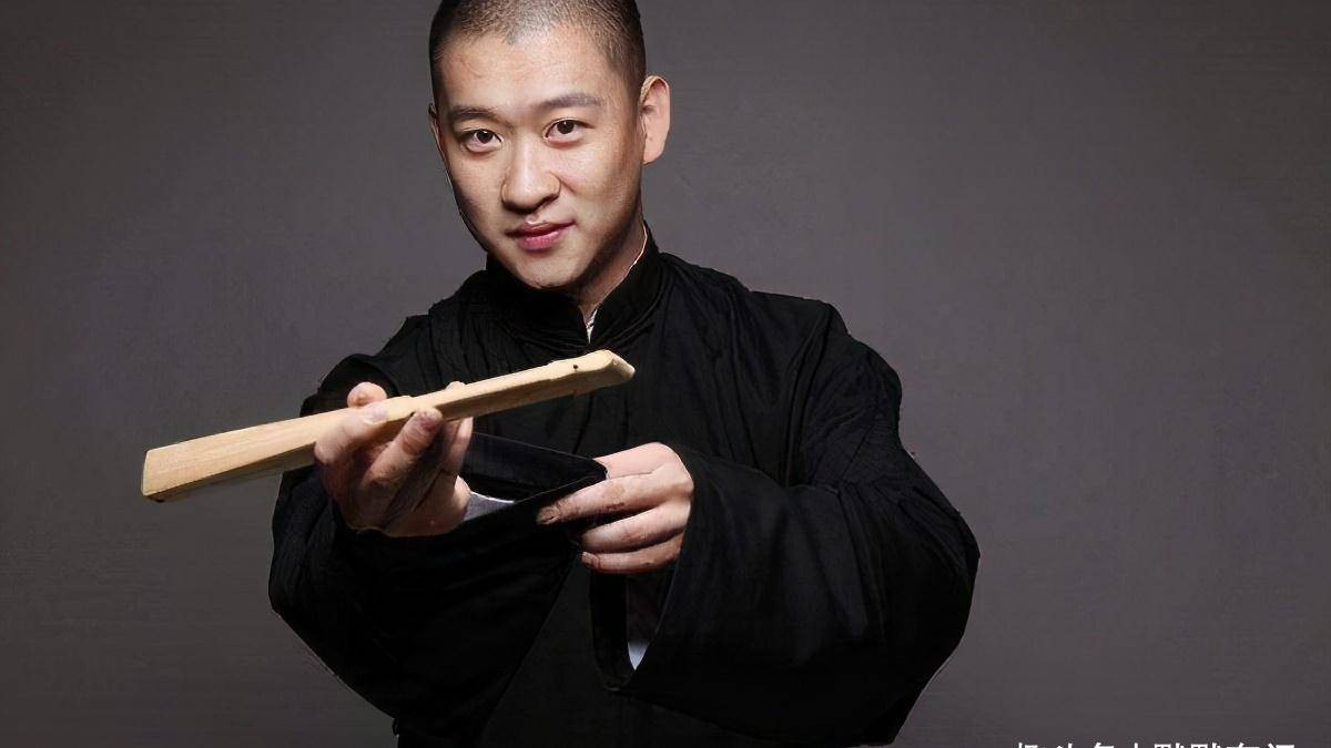 大闹郭德纲生日宴的他，被嘲讽“关门大吉”