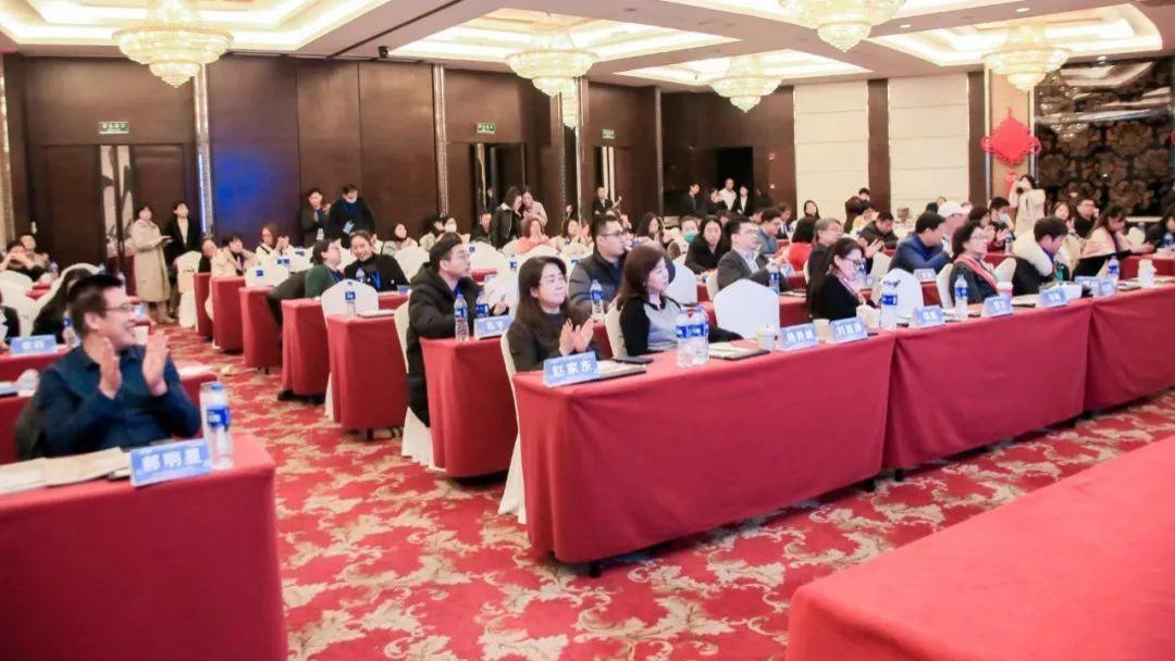 德佳智联被授予上海市人口早期发展协会母婴健康专业委员会理事单位！