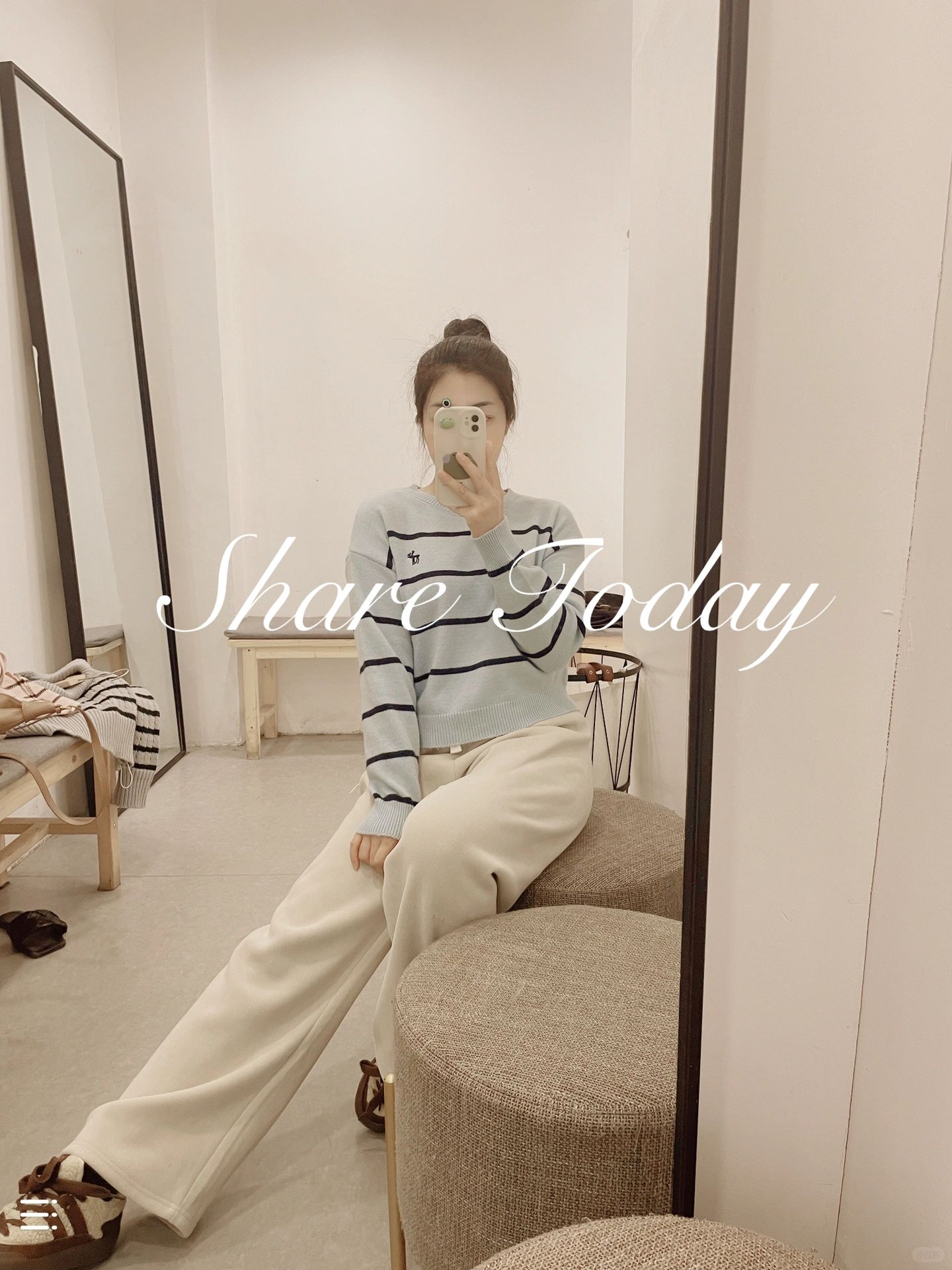 ☁ 大自然穿搭| 把蓝天白云穿在身上
喜欢干净温柔的色彩
天空的蓝给人以淡雅
云