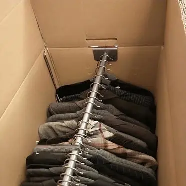 单位有个男孩子，平时很会收拾打扮，就是那种一眼看上去很干净，看上去很舒服的感觉！