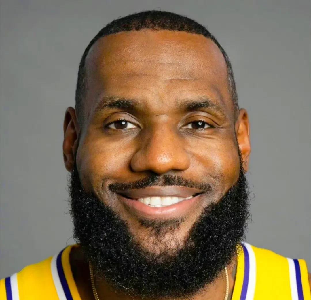 NBA全新开启：
1、森林狼：20胜5负

2、雷霆：17胜8负

3、掘金：1
