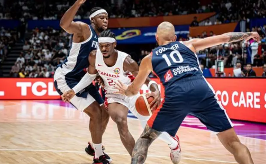 男篮世界杯首日8场比赛，只出现1场冷门，2支种子球队输球，亚洲3支球队都输了，但