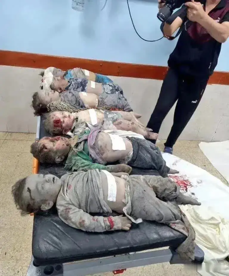 最新的事件震惊了世界，引发了人们强烈的愤怒和关注。以色列最近的轰炸行动在全球范围