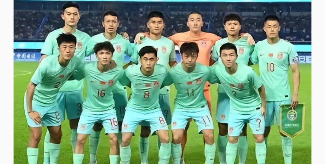 今晚世预赛首轮即将打响，国足做客PK泰国队，据悉今晚国足将穿绿色球衣出战。大家觉