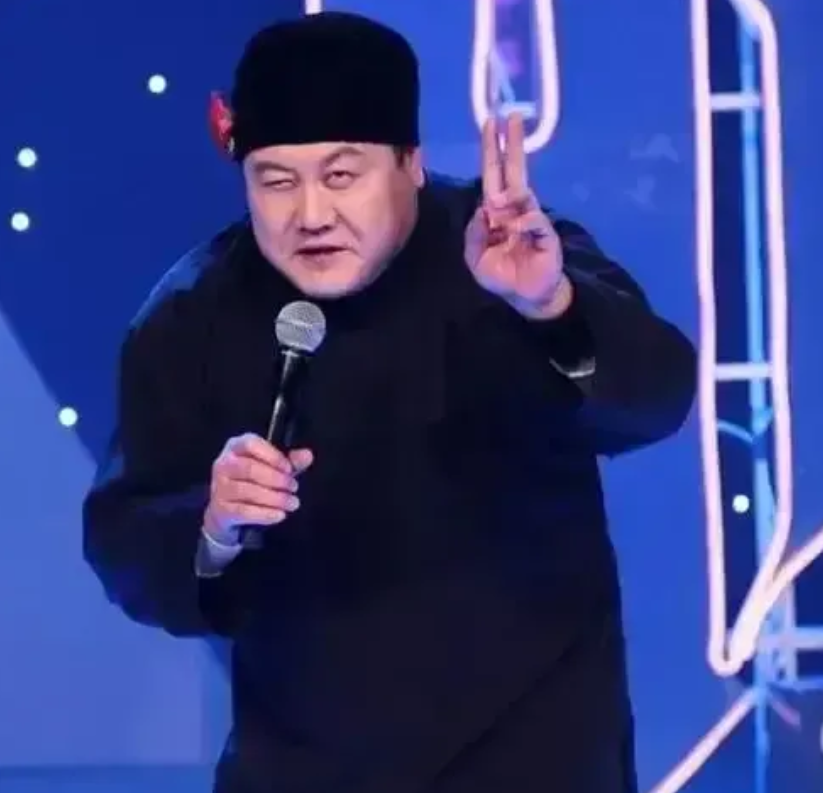 当年，赵本水自从模仿赵本山后，收入从3000涨到年入160万，一口气在老家买了5