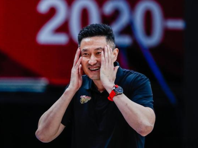 广东队自己培养人不咋的，但是帮对手培养球员倒是不错；
广东队新赛季新人培养上不及