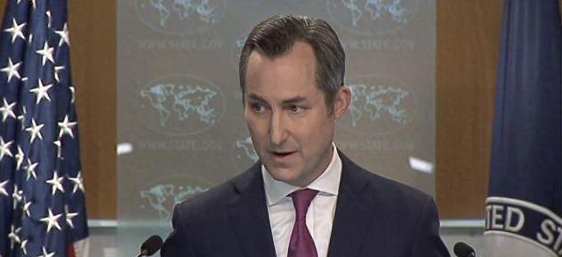 
眼看中方丝毫不给自己面子，直接在南海用水炮狠狠“招待”了自己的小弟菲律宾，美国