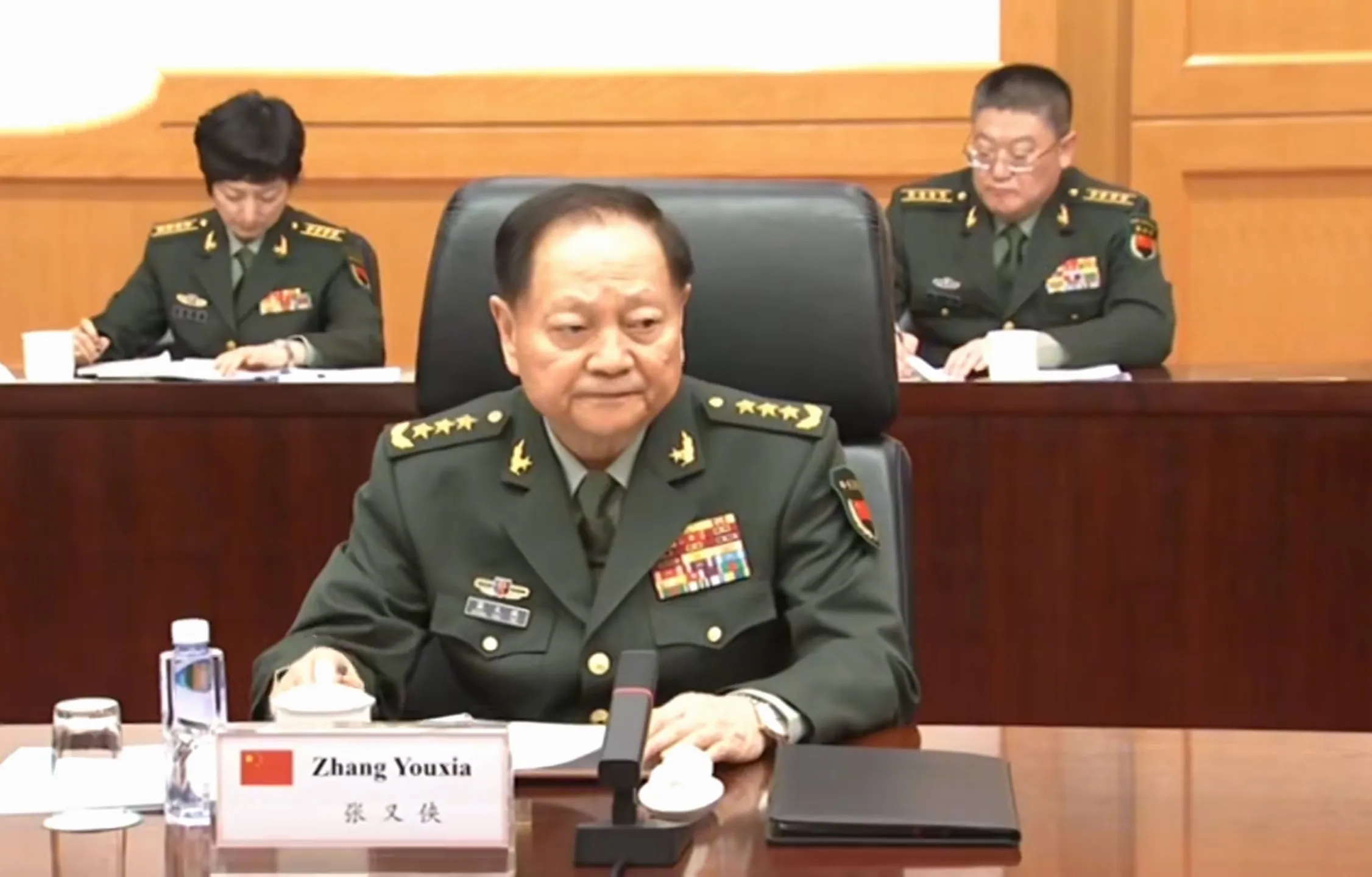 香山论坛已开幕但防长位置依然空缺，关键时刻73岁老将军亲自出马。
第十届香山论坛