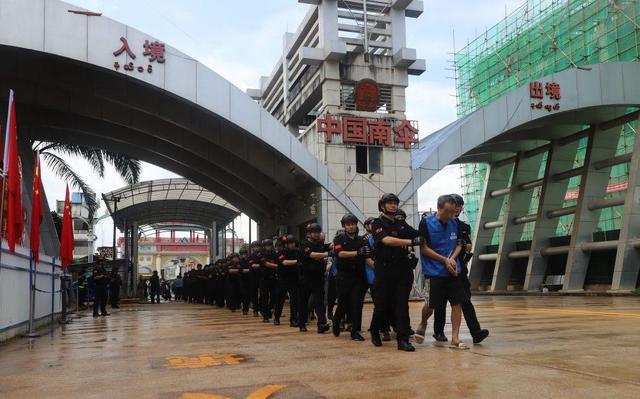 近期，辽宁、福建、重庆等地公安机关决定对白所成、魏怀仁、刘正祥等10名电诈集团头