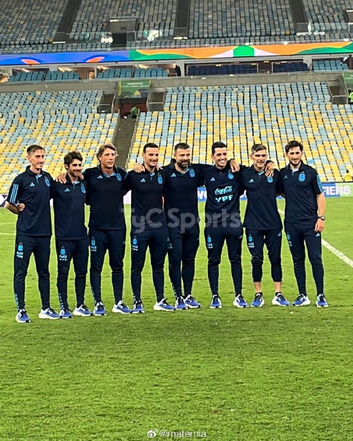 关于斯卡洛尼是否离任，还真不好说，因为管理层的混乱，斯卡洛尼也是给了一次警告，应