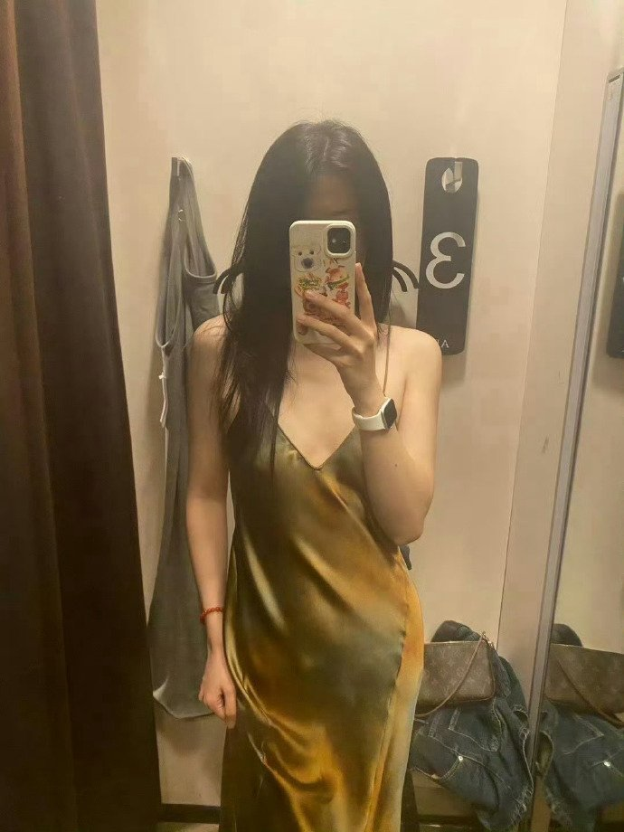 优衣库的试衣间是真的不错