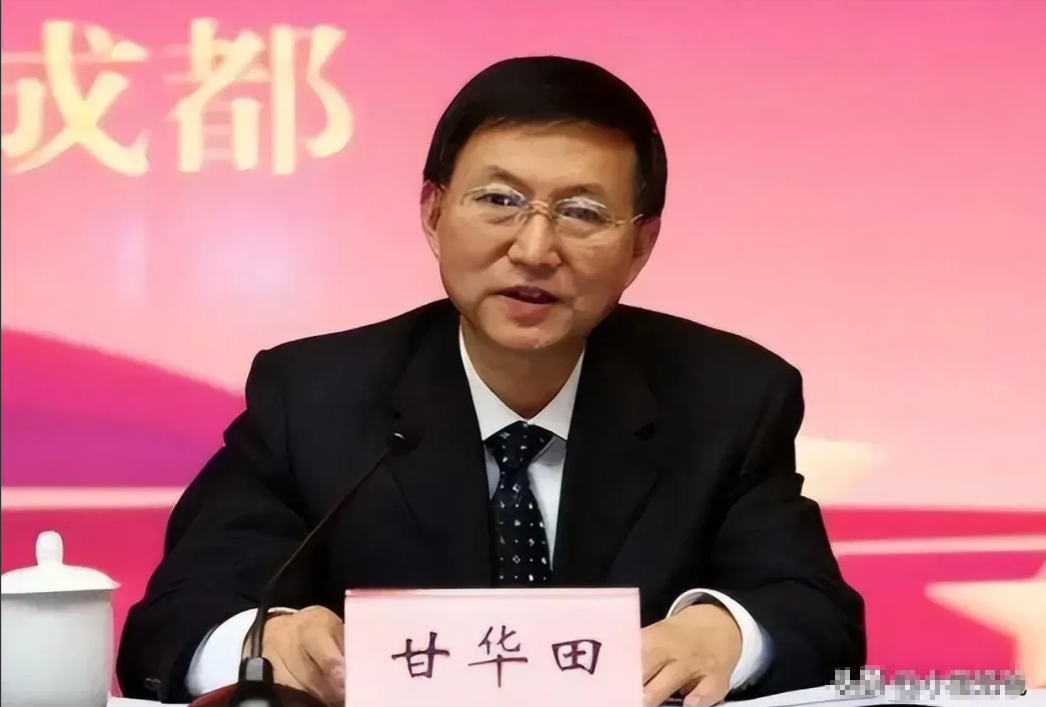 人大代表甘华田建议：取消中考，普及高中，实行十年义务教育，缓解教育焦虑！
又是人