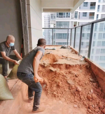 阳台变花海，还是实用空间？这是一个选择！

每个人在购买房子时，都会面临各种各样