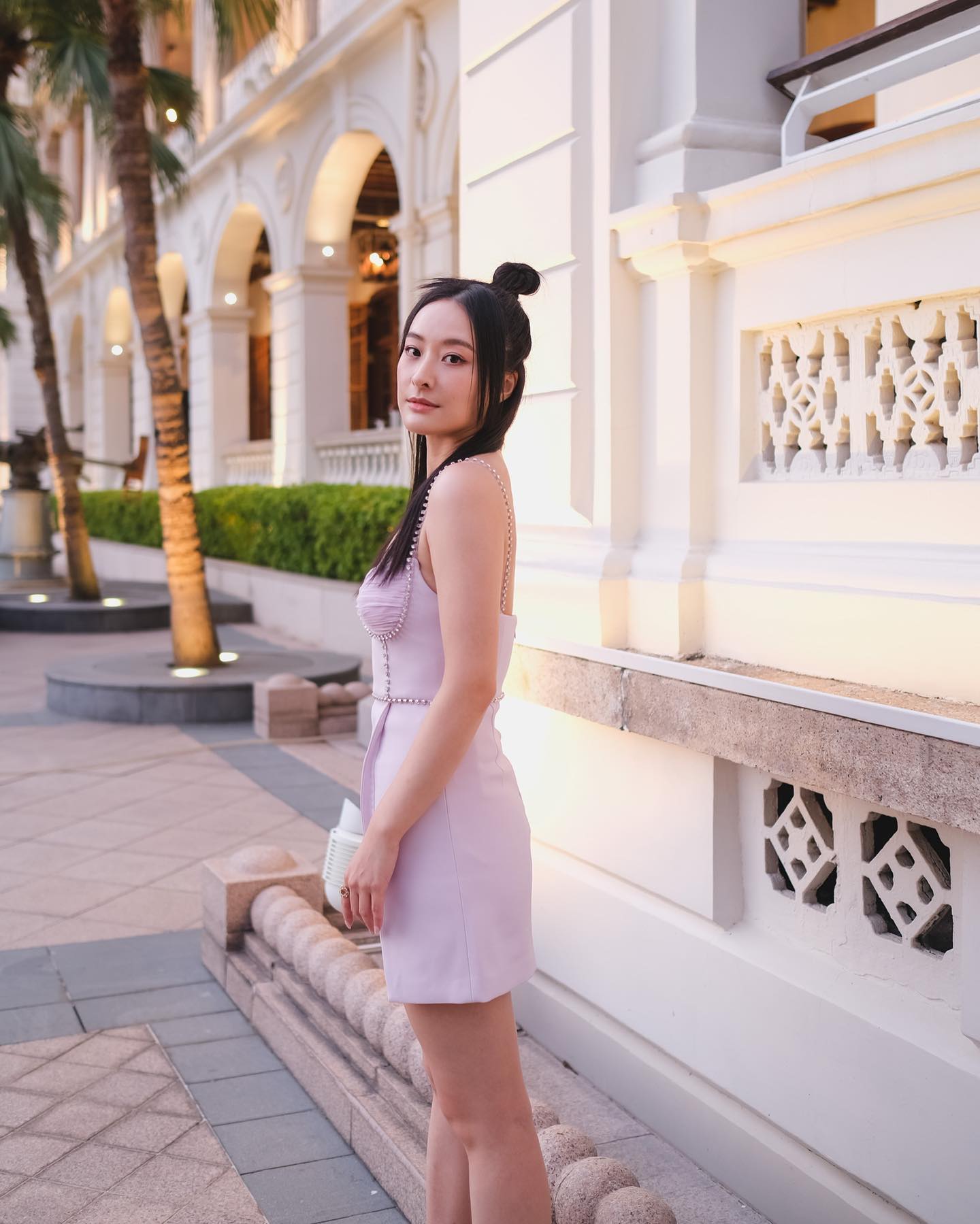 这位女演员目前是香港TVB顶级美女，基本重量级电视剧都会安排她当女主角，TVB对