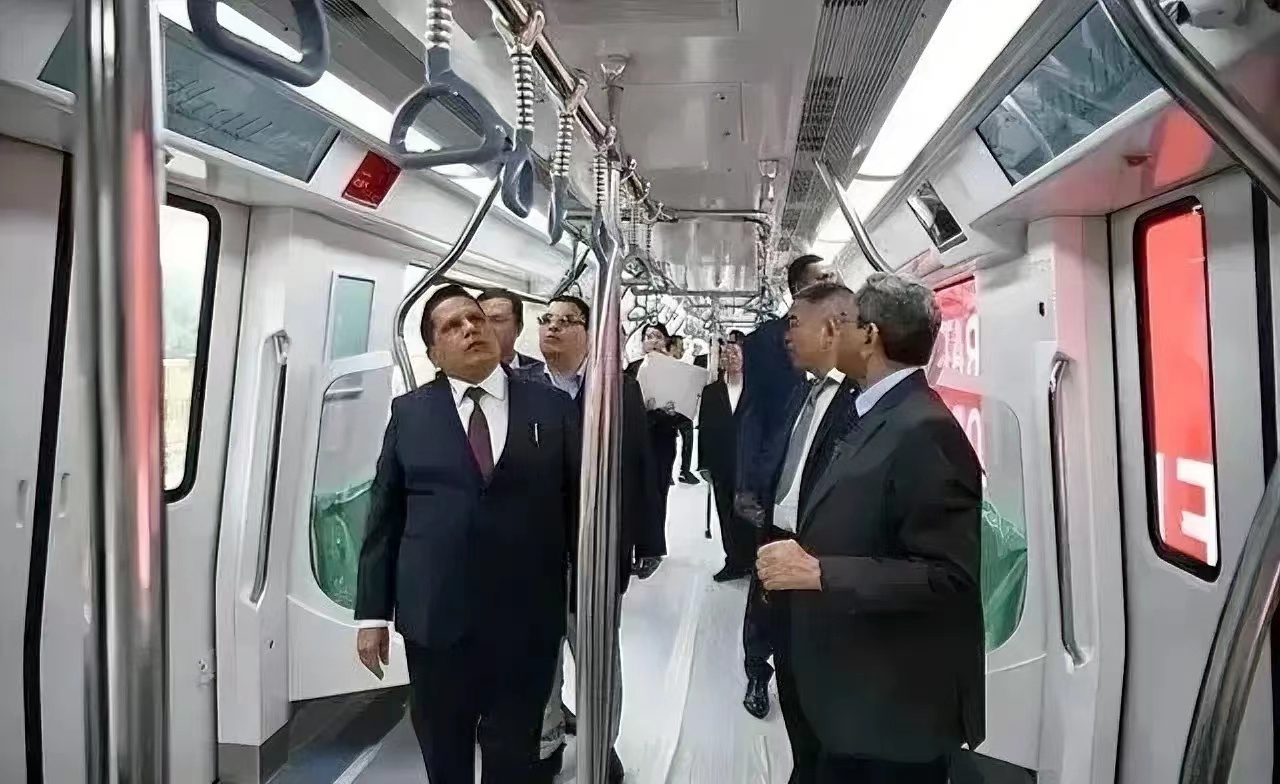 印度自不量力，拒绝中国企业参与地铁项目，结果技术难题无法解决，只好再次向中国求助