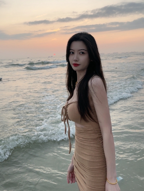 这几个月就像做了一场梦
梦醒了，也要好好生活 ​​​
