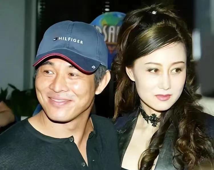 李连杰交代后事真相曝光!
第一，据他本人透露，年轻时习武，身体精瘦，为练出强健的