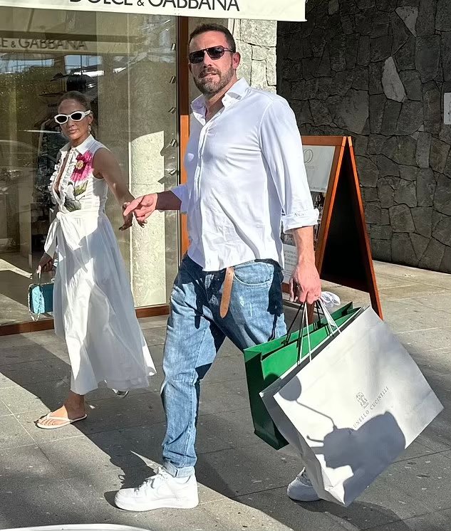 “大本”本·阿弗莱克（Ben Affleck）和詹妮弗·洛佩兹（Jennifer