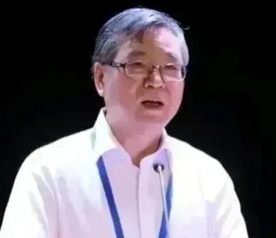 
震惊！一位曾担任上海外国语大学党委书记、教授、博士生导师的高级知识分子，提出了
