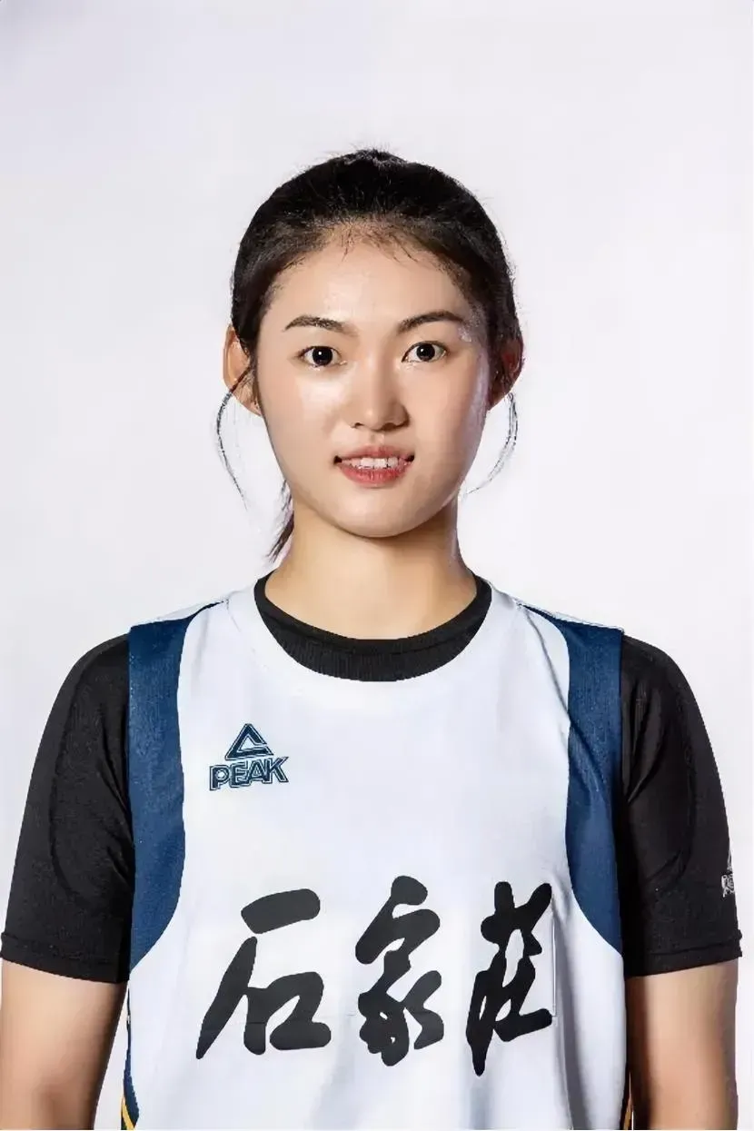 随着石家庄女篮85-78战胜辽宁女篮，发现三个事实情况
1 张敬一本场依旧受到重
