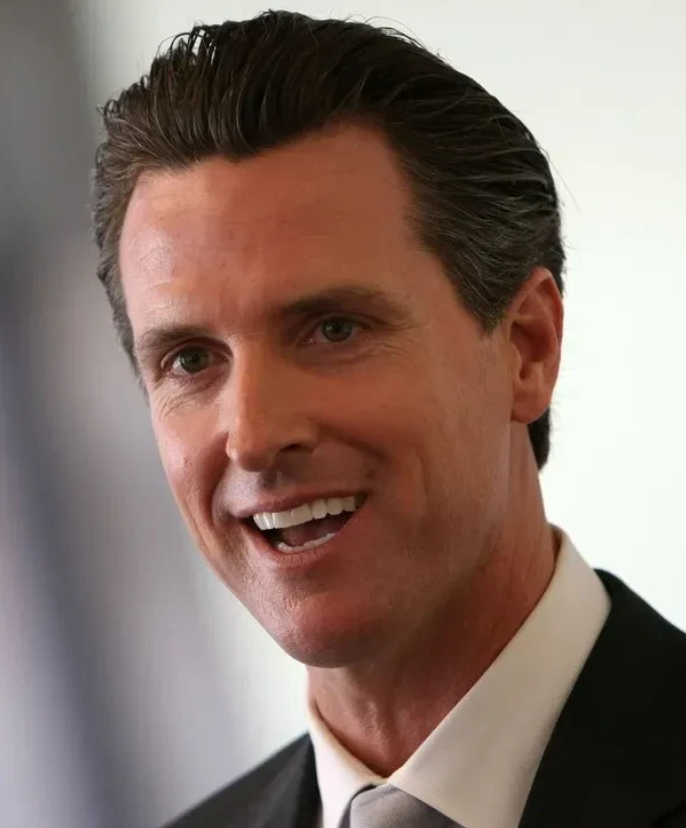 加州州长最新发声！

美国加州州长加文·纽森在北京举行了新闻发布会，发表了最新的