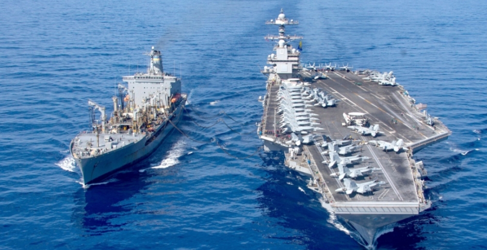 美国在东地中海摔了一架军用飞机，而且是在巴以局势紧张，加沙战事不断的时候摔的。美