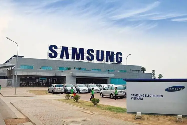 尹锡悦访问法国越南引发争议！试图让韩国跻身宇宙第一，实际上计划已经翻车