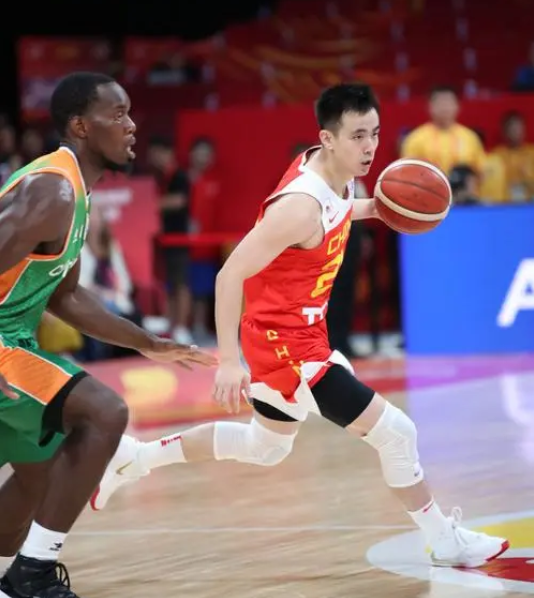 同曦男篮5连败！看看都输给了谁？
1，104-121输给广厦
2，118-125