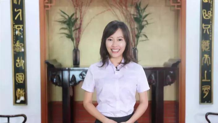 香港给新加坡超越，是香港自身优势不足？