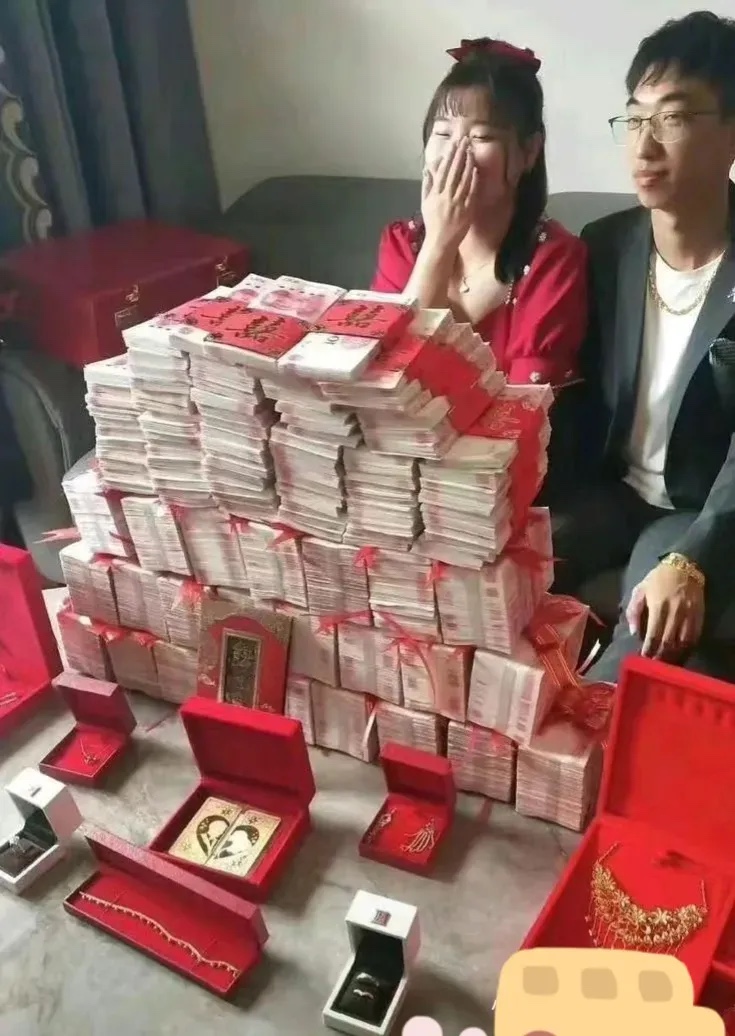 来人啊！！快给我介绍一个福建男朋友，莆田的彩礼给我吓了一跳。

今天看到村里一个