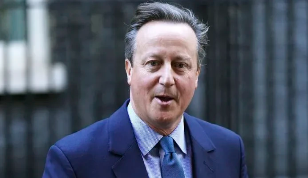 众所周知，卡梅伦担任英国首相的那几年是21世纪以来中英关系最好的时候，但他这次复