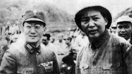 张治中想发表一本册子，毛主席拿到手后，第一句话就说：尽在吹我