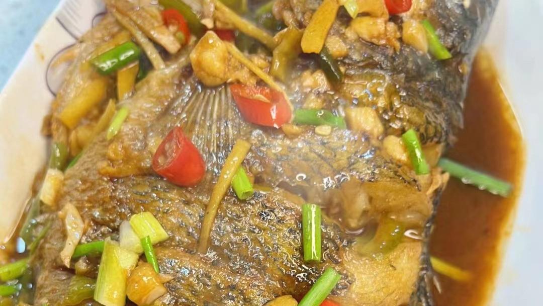 红烧鲈鱼：饕餮盛宴中的绝佳之选