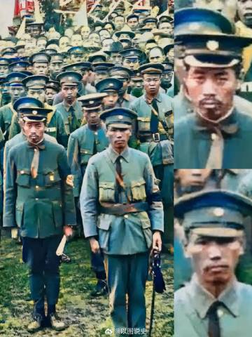 黄埔军校老照片，前面两人大家认识吗？ ​​​
