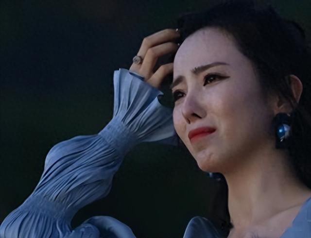 李思思“暴露无遗”？这一次她的狐狸尾巴显露来了