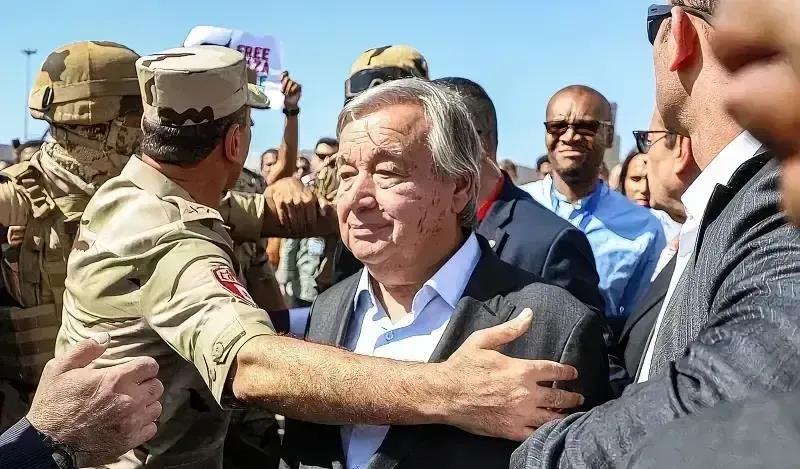 全人类的悲哀！目前的巴以局势令人愤怒和痛心，联合国秘书长沦落到只能自己开道了……