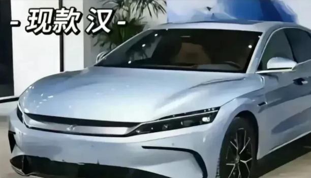 比亚迪2024款汉可谓是一次革命性的突破。在车身加长和平台升级方面，它一举超越了